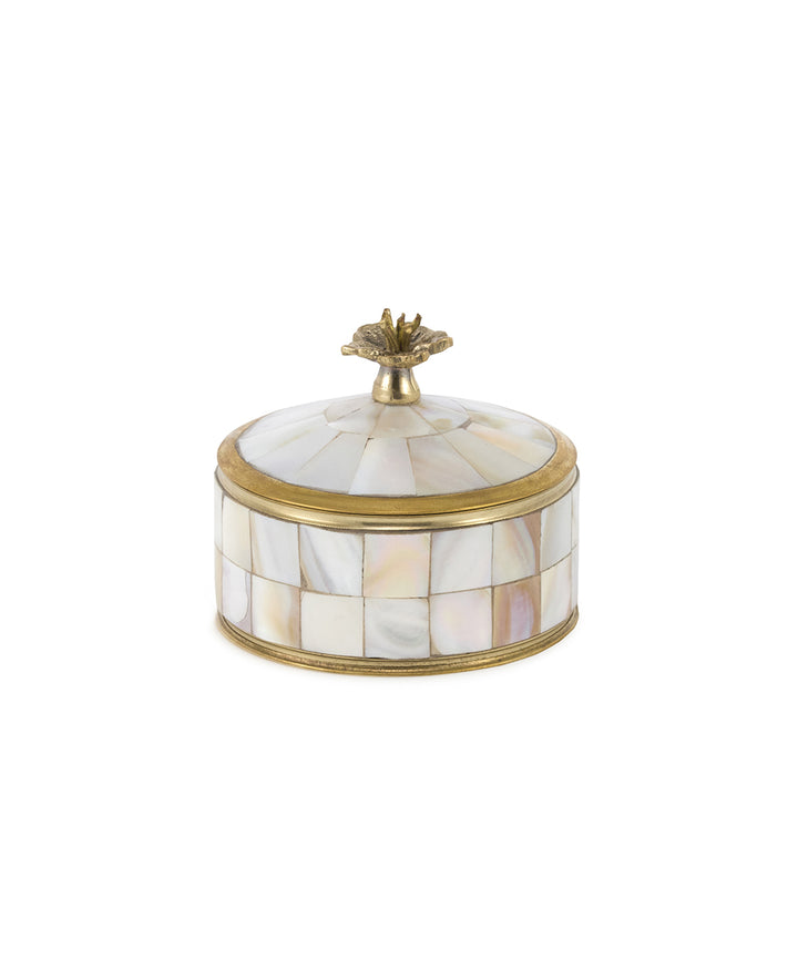 Caja Corazón Blanca Perlada con Flor