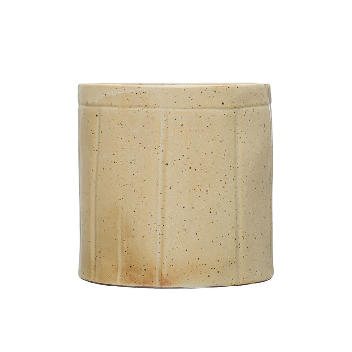 Jarra decorativa de cerámica con líneas grabadas y esmalte reactivo, color beige (cada pieza varía)