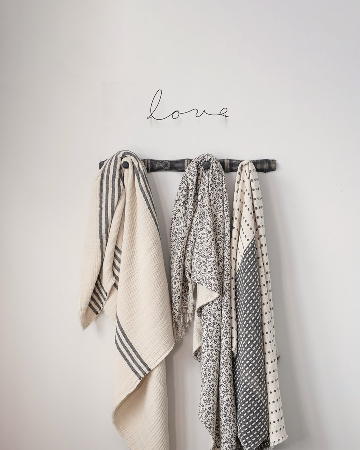 Escultura de Muro Love